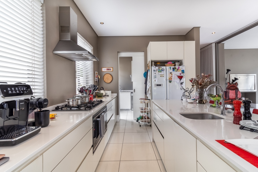 4 Bedroom Property for Sale in Pearl Valley at Val de Vie Western Cape